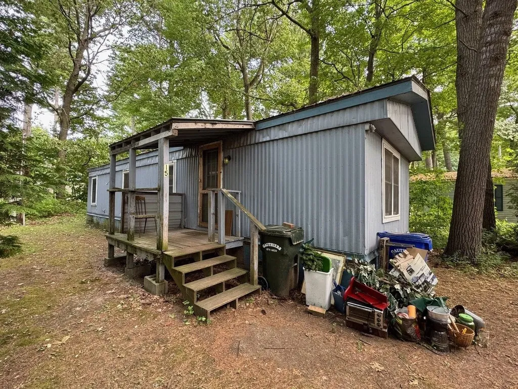 15 Hawthorne Lane Colchester VT 05446