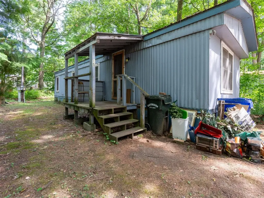 15 Hawthorne Lane Colchester VT 05446