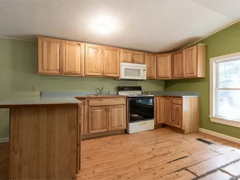 15 Hawthorne Lane Colchester VT 05446