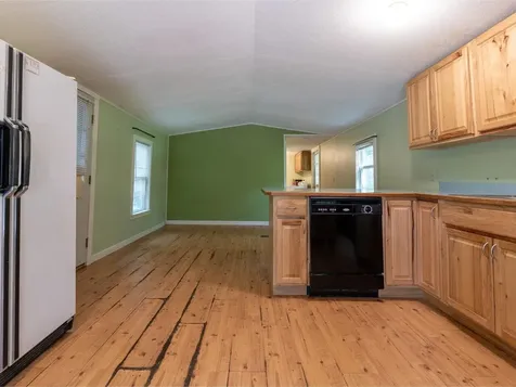 15 Hawthorne Lane Colchester VT 05446