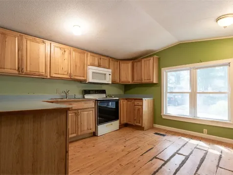 15 Hawthorne Lane Colchester VT 05446