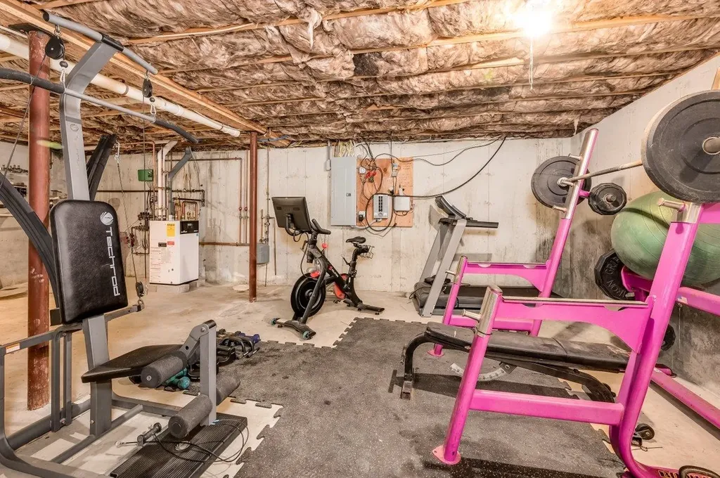 12 Carriage Hill Lane Dover NH 03820