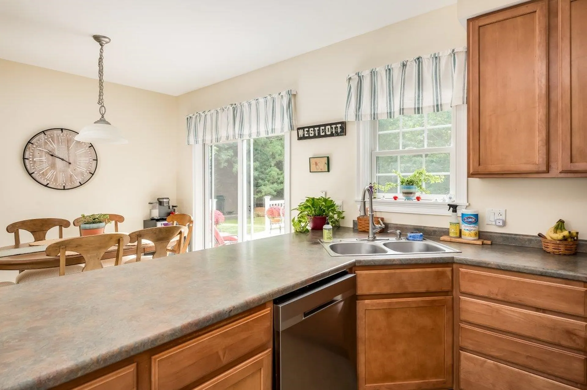 12 Carriage Hill Lane Dover NH 03820