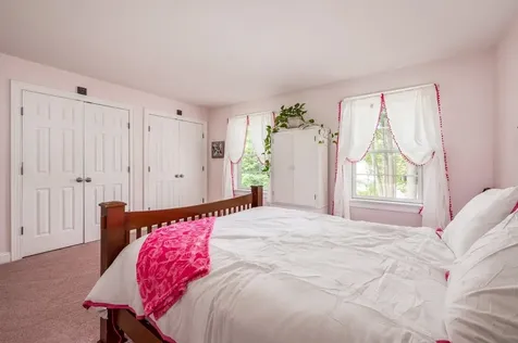 12 Carriage Hill Lane Dover NH 03820