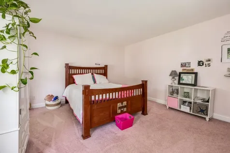 12 Carriage Hill Lane Dover NH 03820