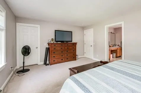 12 Carriage Hill Lane Dover NH 03820