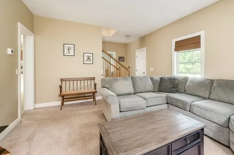 12 Carriage Hill Lane Dover NH 03820