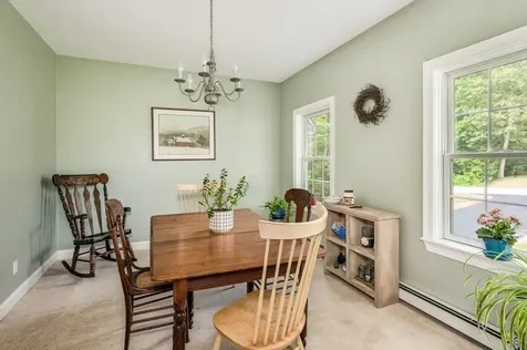 12 Carriage Hill Lane Dover NH 03820