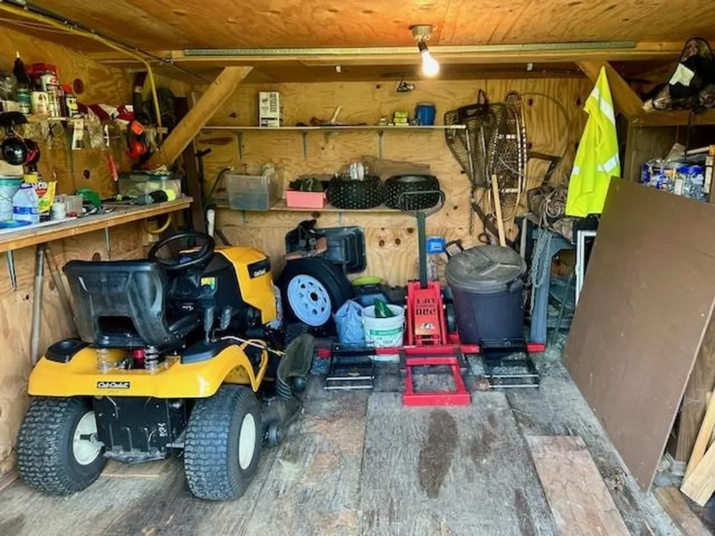 2274 Macintosh Hill Road Bethel VT 05032