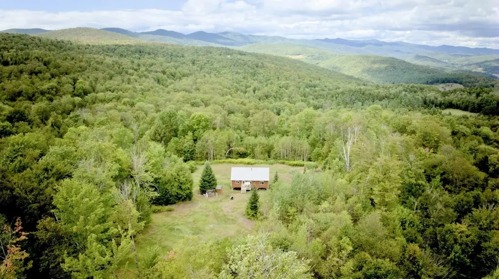 2274 Macintosh Hill Road Bethel VT 05032