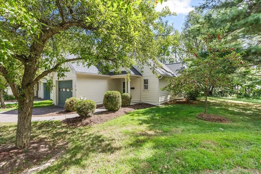 45 Eastman Farm Road Burlington VT 05408