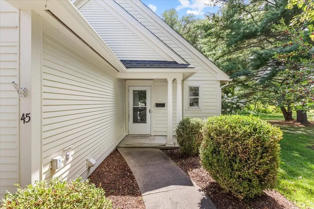 45 Eastman Farm Road Burlington VT 05408