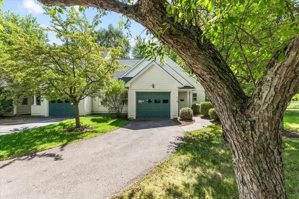 45 Eastman Farm Road Burlington VT 05408