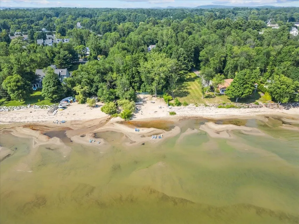 45 Eastman Farm Road Burlington VT 05408