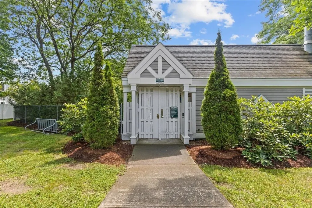 45 Eastman Farm Road Burlington VT 05408