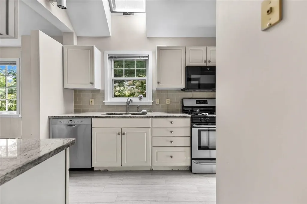 45 Eastman Farm Road Burlington VT 05408