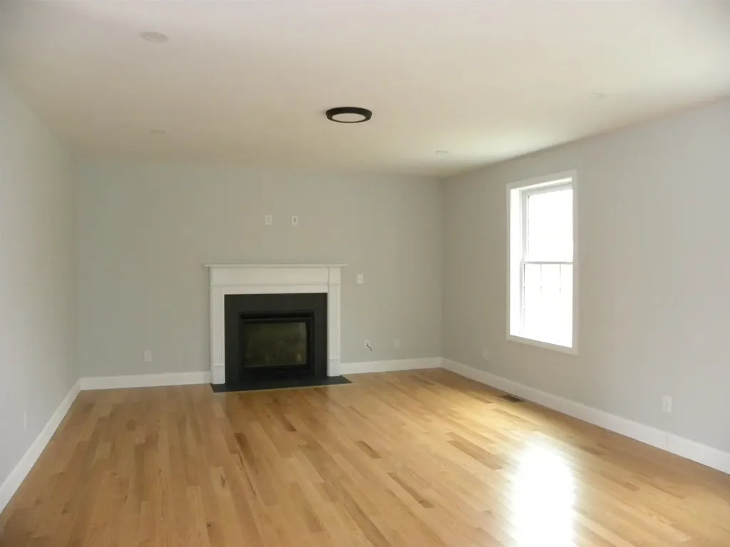 309 Karatzas Avenue Manchester NH 03104