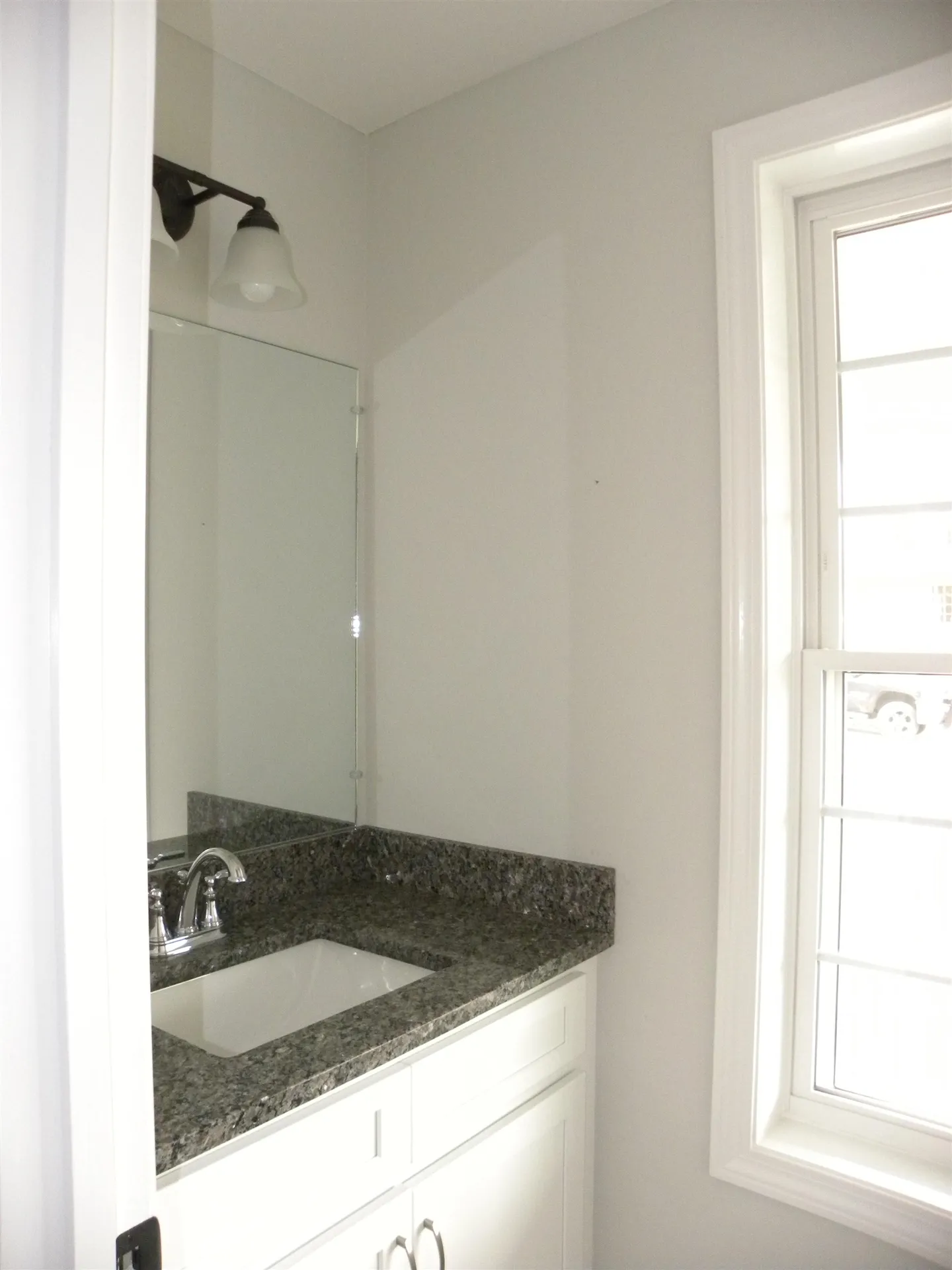 309 Karatzas Avenue Manchester NH 03104