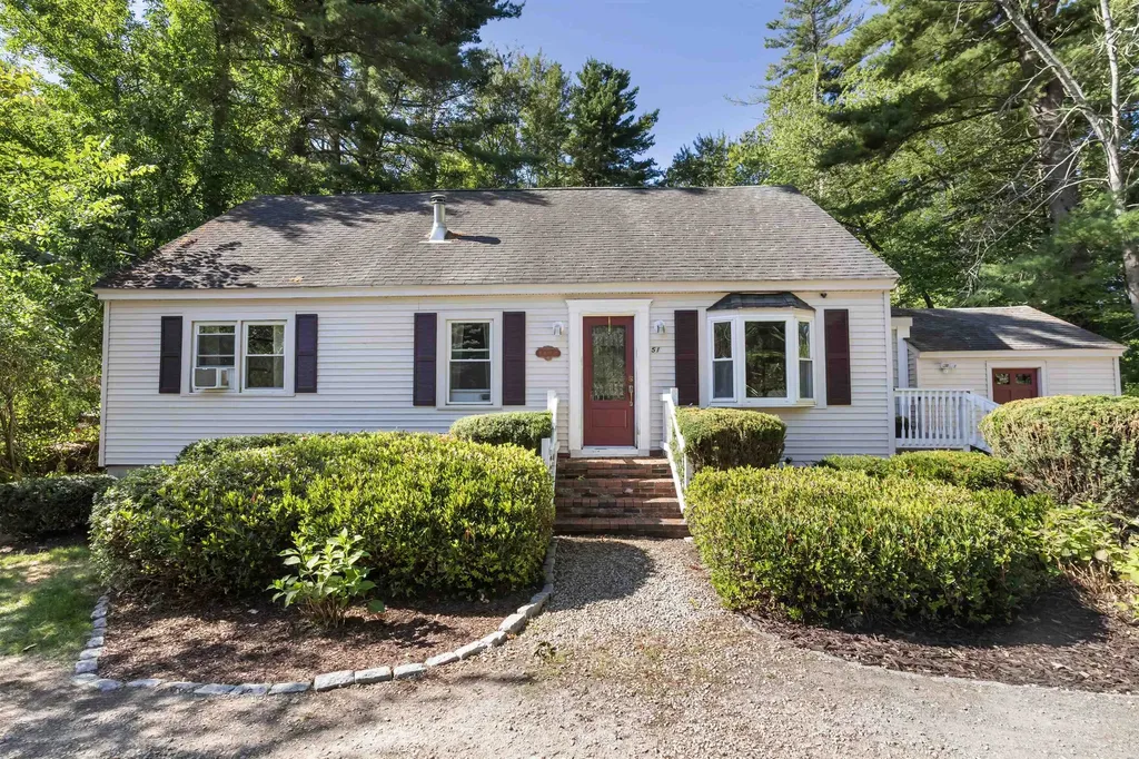 51 Bluff Street Salem NH 03079