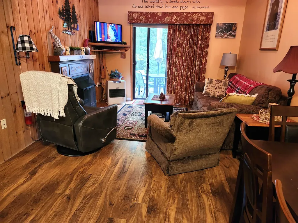 12 Streamside Road Campton NH 03223