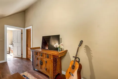 1222 Gov. Meldrim Thomson Scenic Highway Orford NH 03777