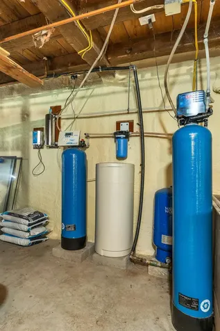 1222 Gov. Meldrim Thomson Scenic Highway Orford NH 03777