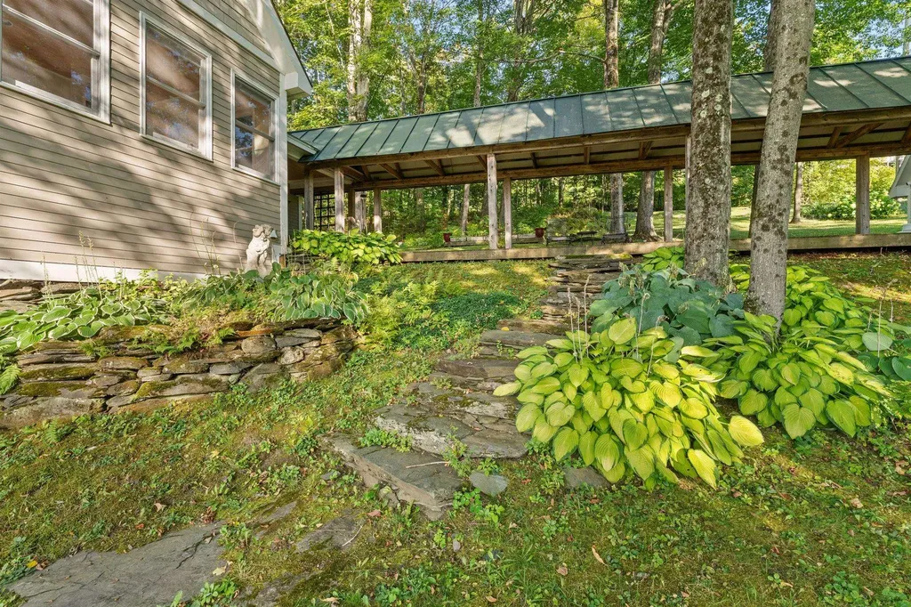 1477 Turkey Hill Road Northfield VT 05663