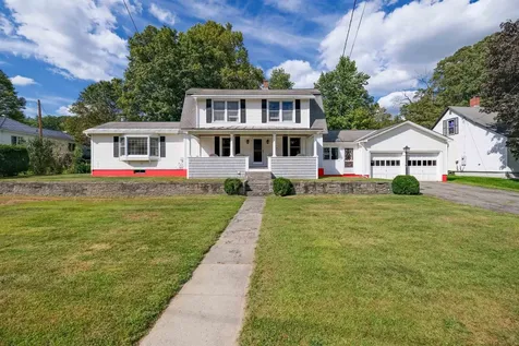 8 Meadow Street Ludlow VT 05149