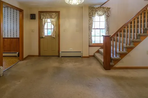 8 Meadow Street Ludlow VT 05149