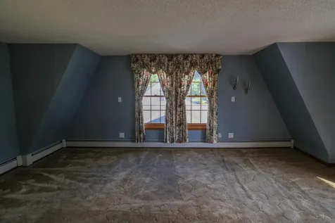 8 Meadow Street Ludlow VT 05149