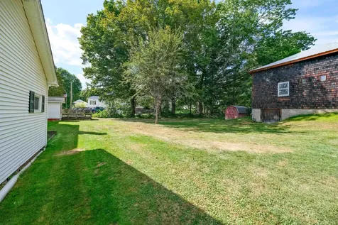 8 Meadow Street Ludlow VT 05149