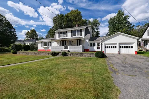 8 Meadow Street Ludlow VT 05149