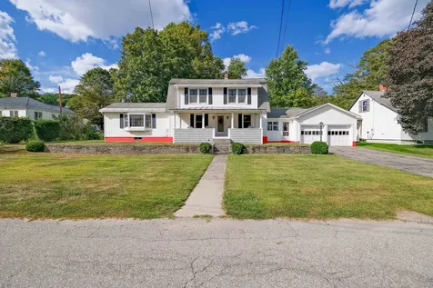 8 Meadow Street Ludlow VT 05149