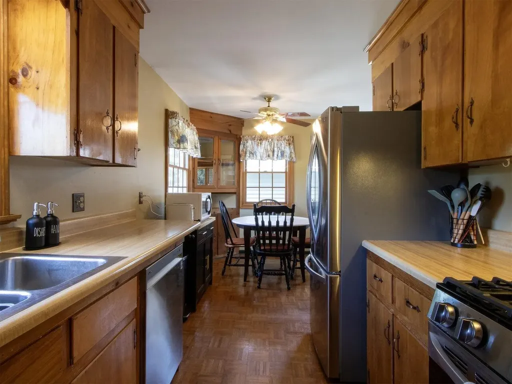 28 Lavigne Road Essex VT 05452