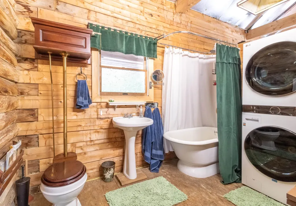 2569 10 Mile Square Road Charleston VT 05833