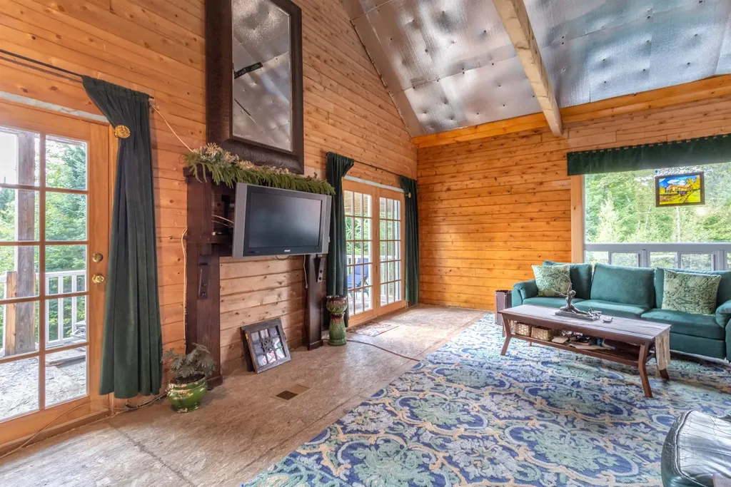 2569 10 Mile Square Road Charleston VT 05833