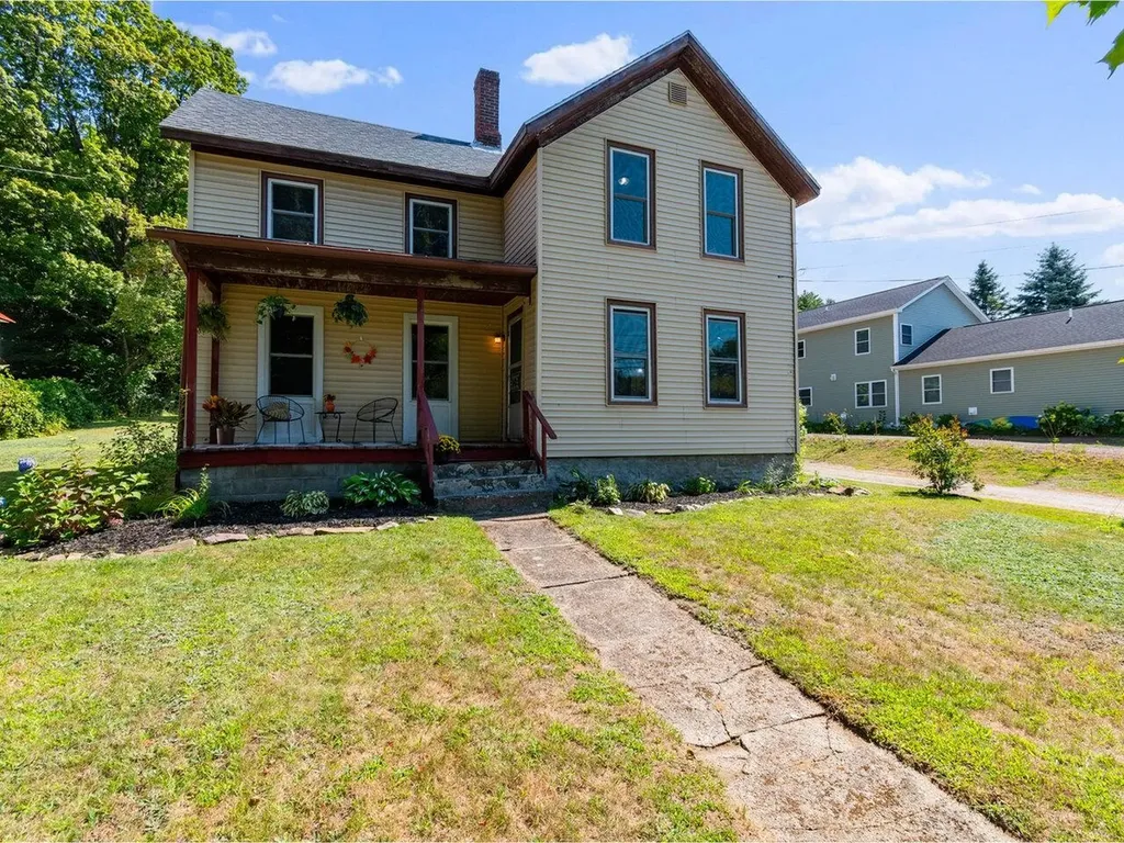 22 Railroad Street Milton VT 05468