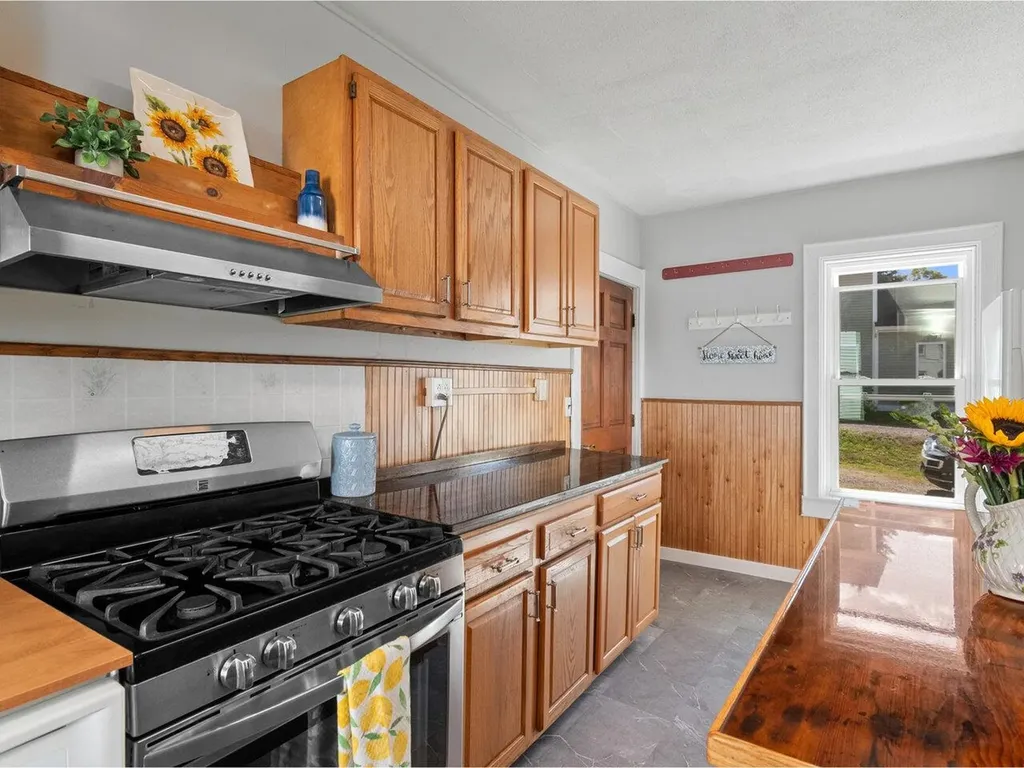 22 Railroad Street Milton VT 05468