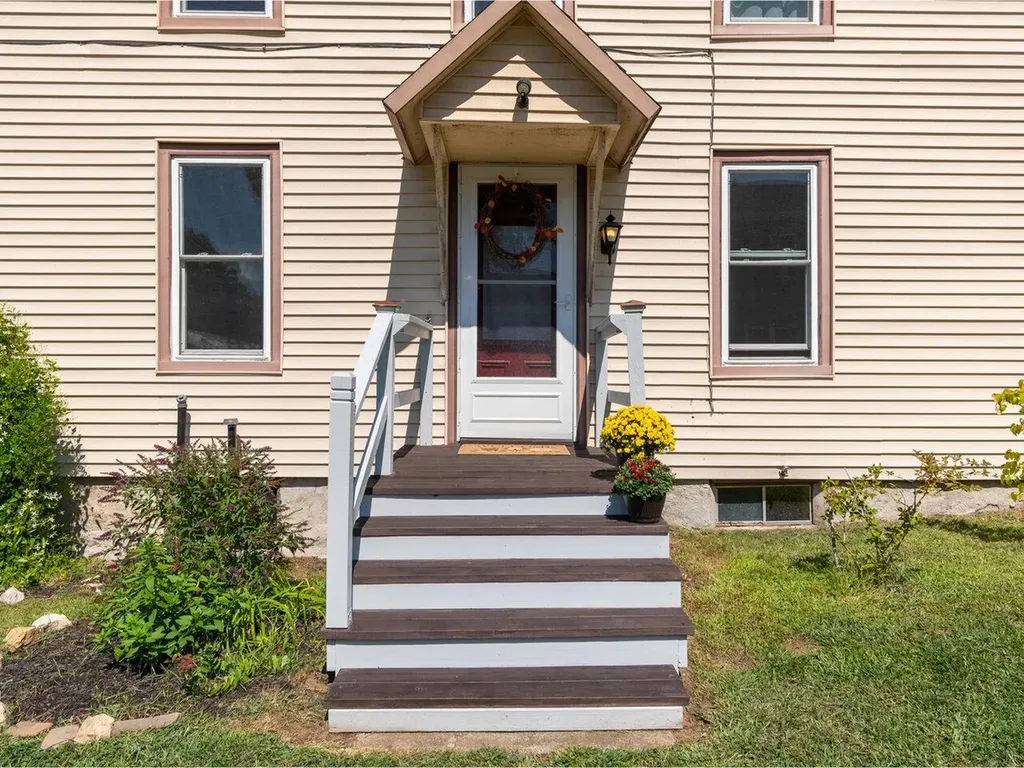 22 Railroad Street Milton VT 05468