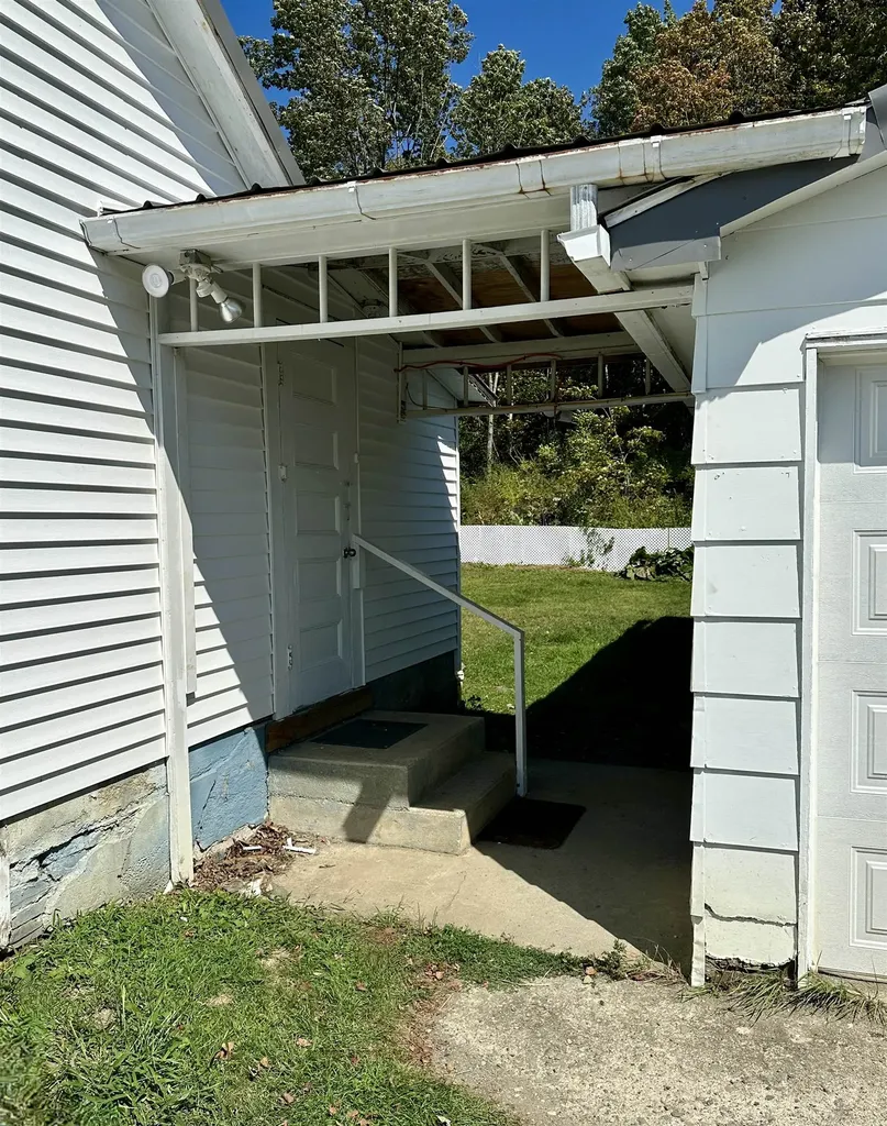 3264 Route 153 Rupert VT 05776