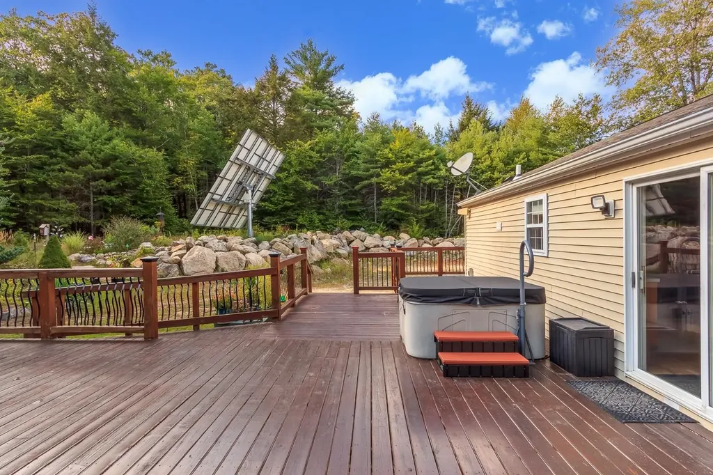 10 Companion Road Deerfield NH 03037