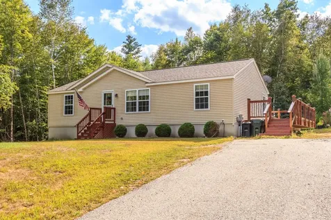 10 Companion Road Deerfield NH 03037