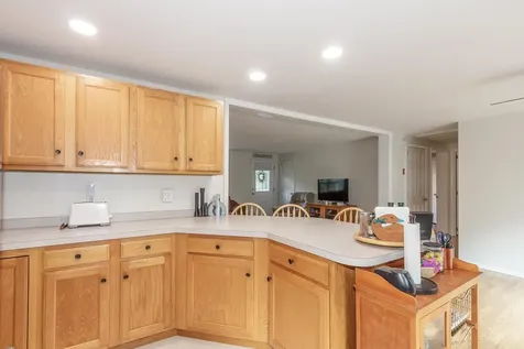 10 Companion Road Deerfield NH 03037