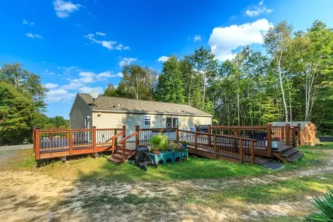 10 Companion Road Deerfield NH 03037