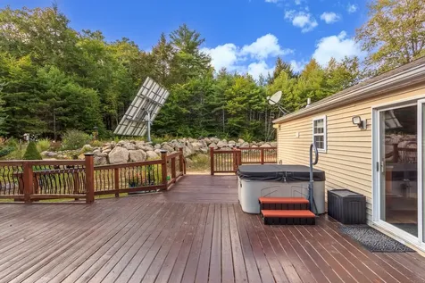 10 Companion Road Deerfield NH 03037