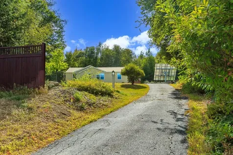 10 Companion Road Deerfield NH 03037