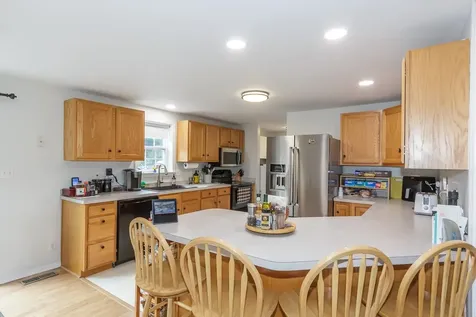10 Companion Road Deerfield NH 03037