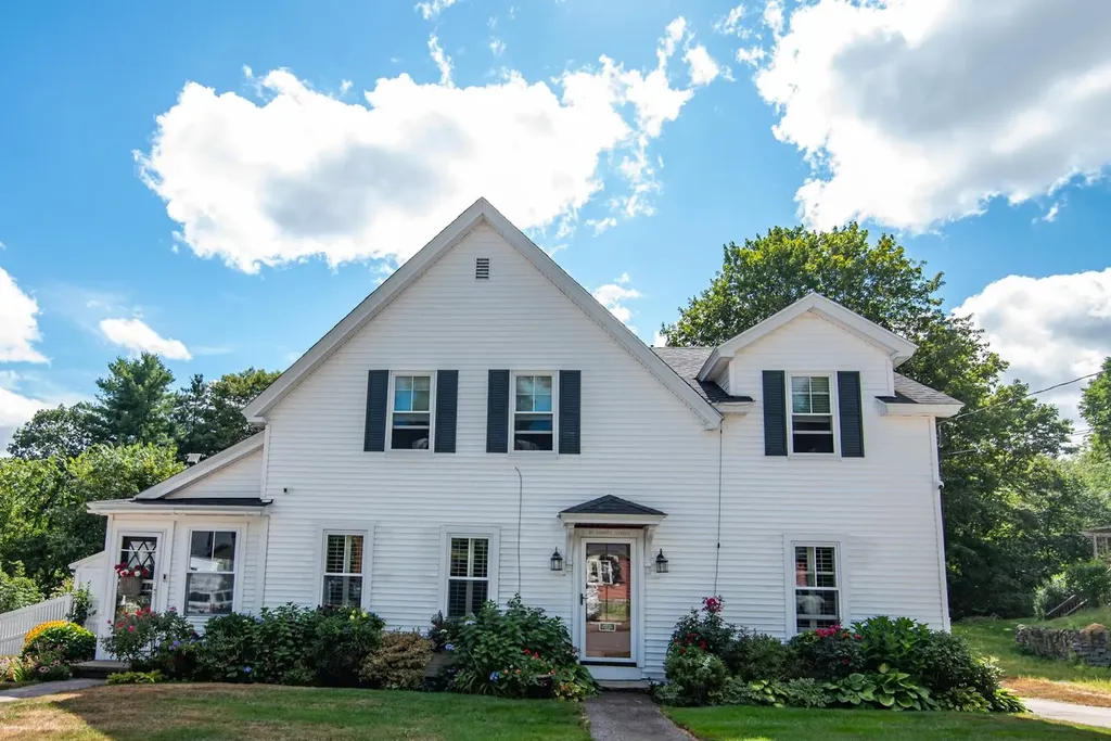 10 Abbott Street Derry NH 03038