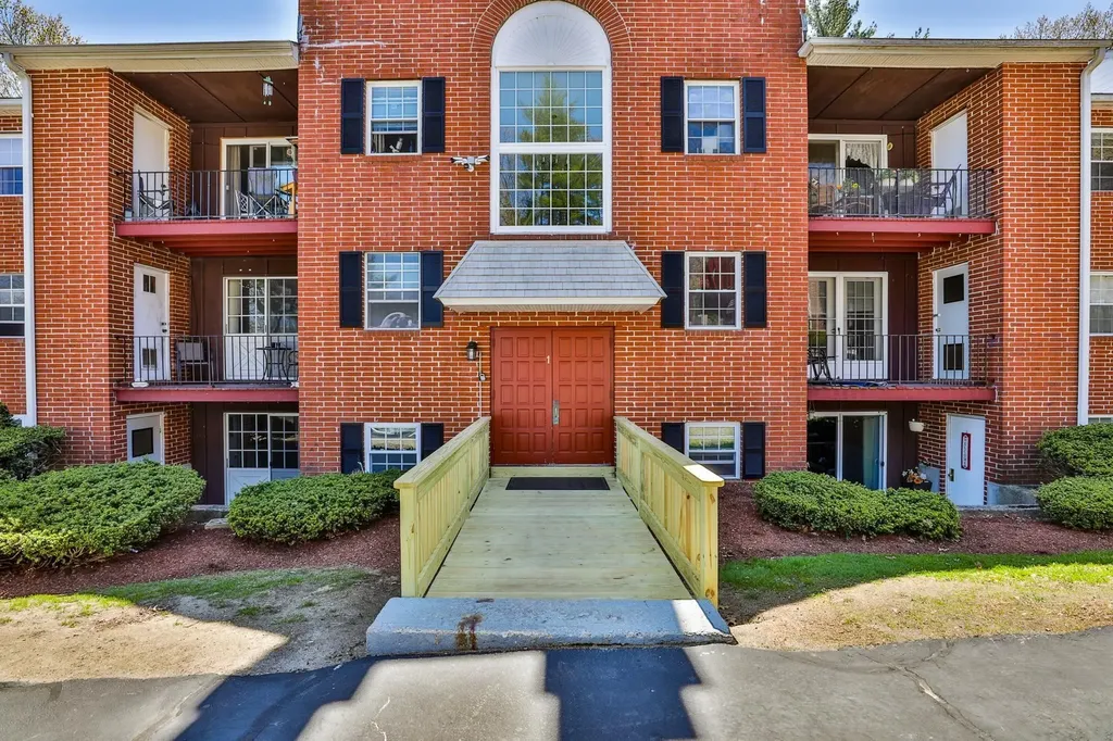 1 Louisburg Square Nashua NH 03060