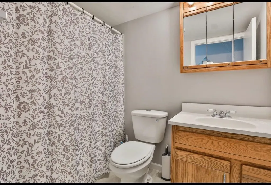 1 Louisburg Square Nashua NH 03060
